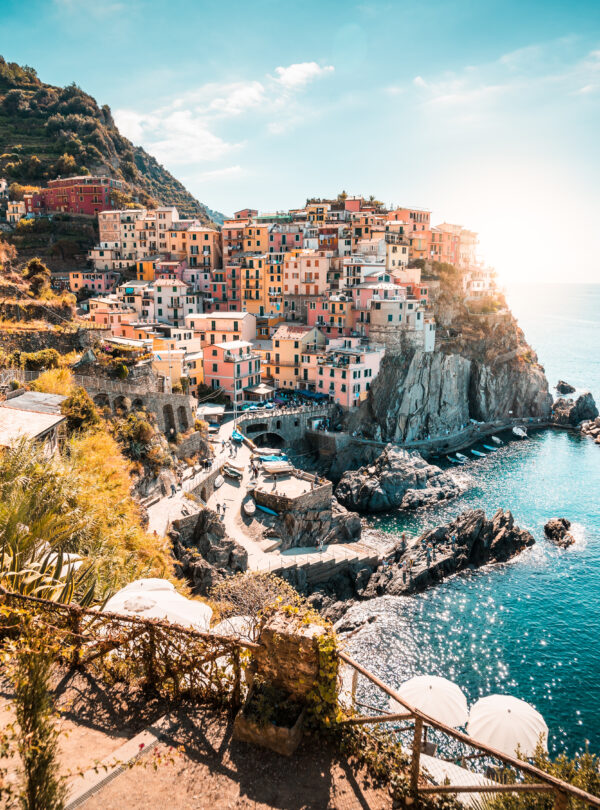 Manarola, colorful buildings on the cliffside.