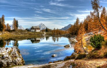 lago federa with autumn trees surrounding